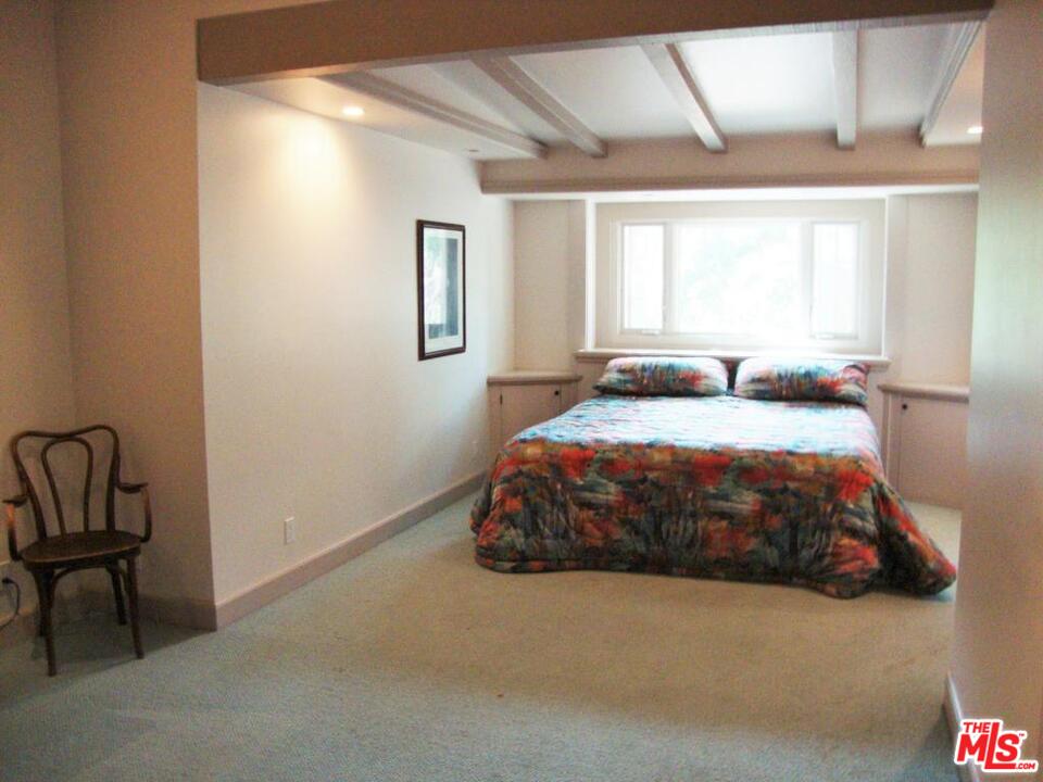 989 Tornoe Road Santa Barbara, CA 93105 - Photo 6 of 18 Gallery Image 6