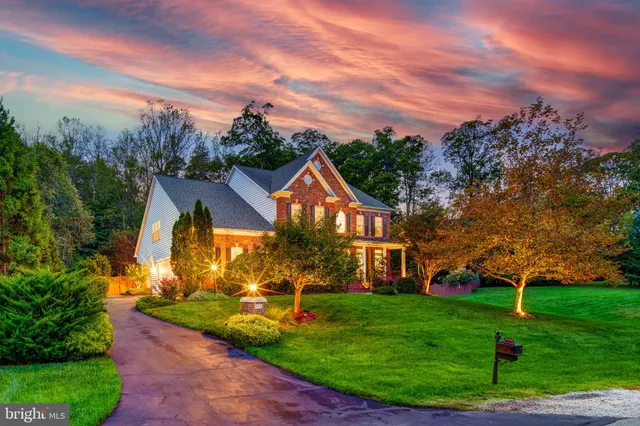 $1,450,000 | 9348 Occoquan Overlook Drive, Lorton, VA 22079