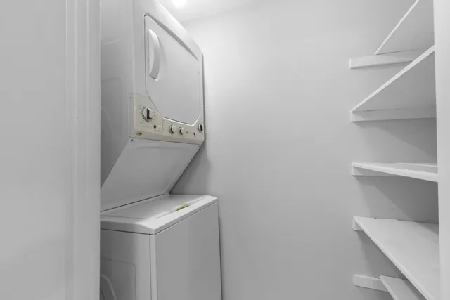 a view of utility room