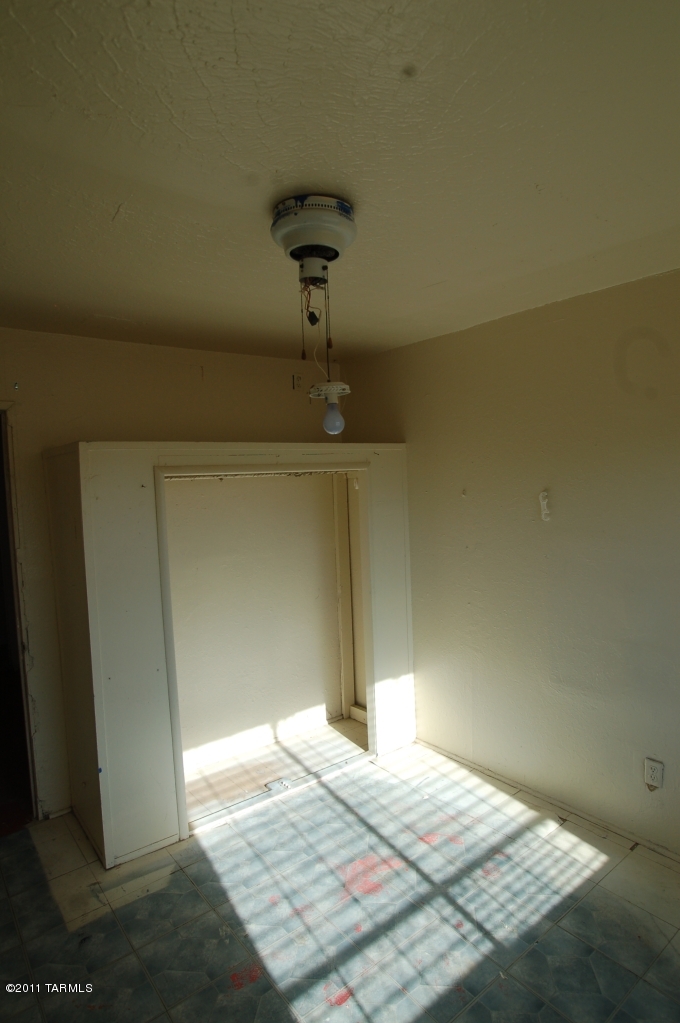 605 West Thurber Road Tucson, AZ 85705 - Photo 13 of 14 Gallery Image 13