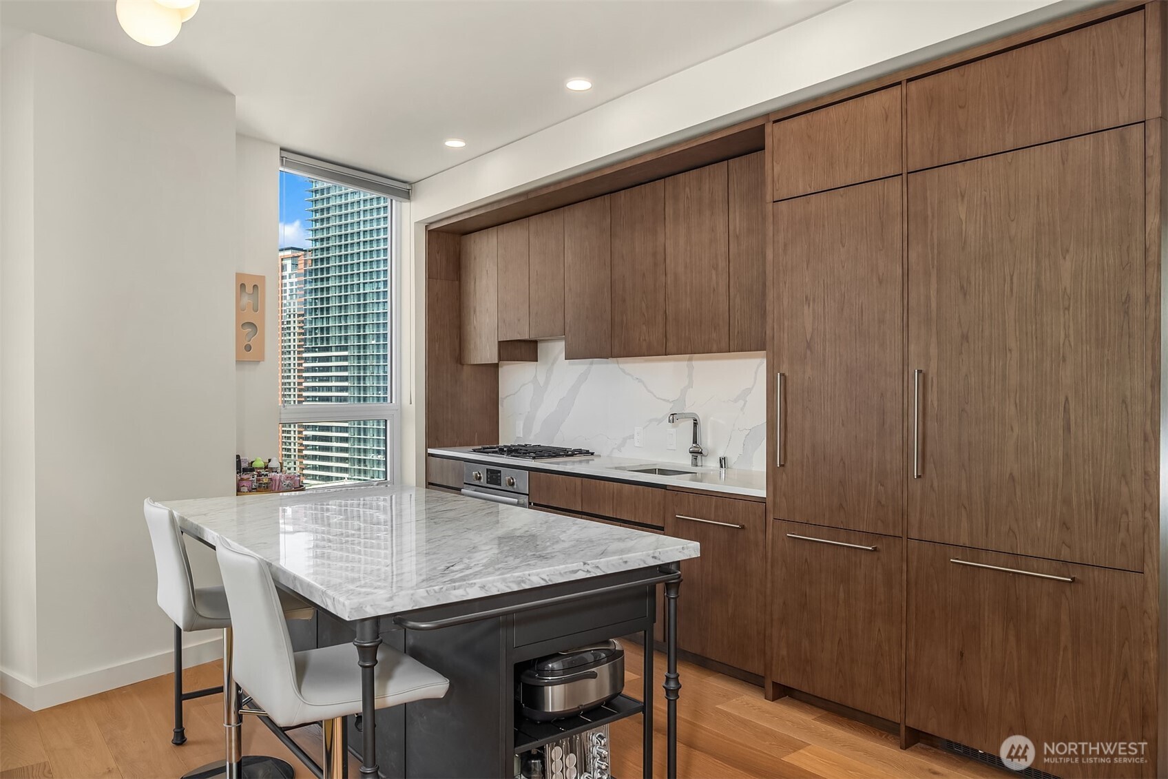 121 Stewart Street, Unit 2008 Seattle, WA 98101 - Photo 8 of 34