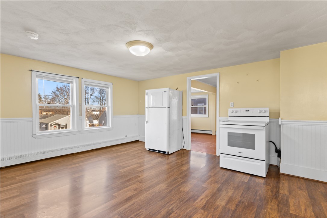 147 Warwick Street Woonsocket, RI 02895 - Photo 16 of 38