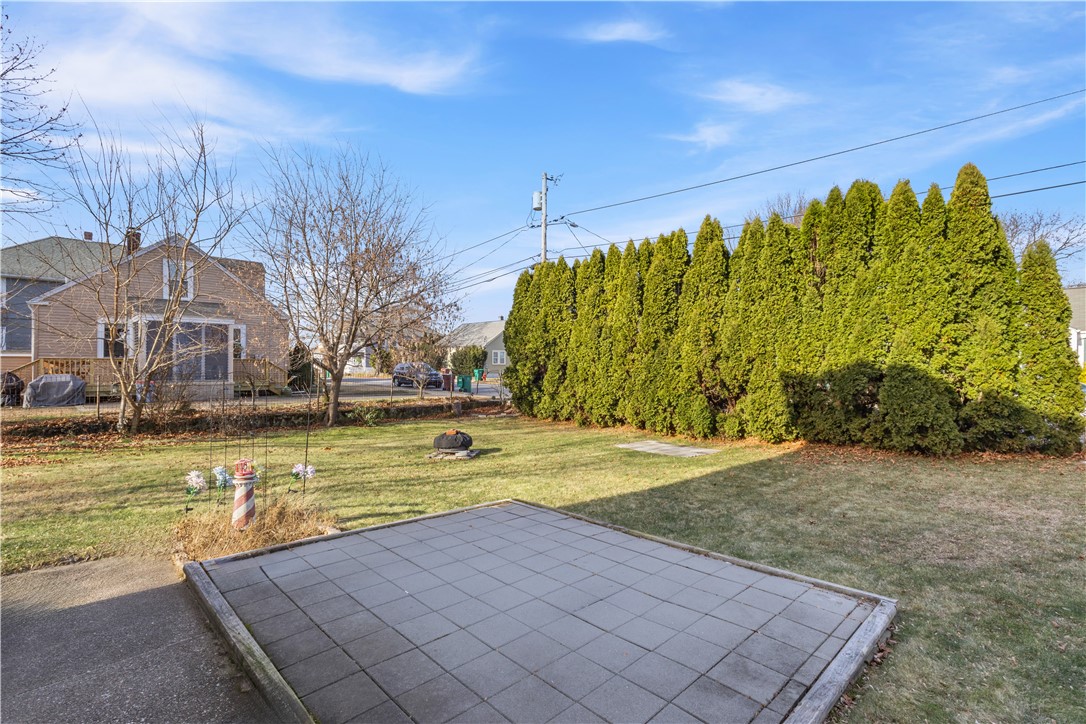 147 Warwick Street Woonsocket, RI 02895 - Photo 31 of 38