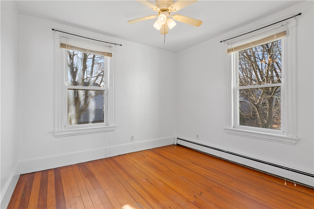 147 Warwick Street Woonsocket, RI 02895 - Photo 9 of 38