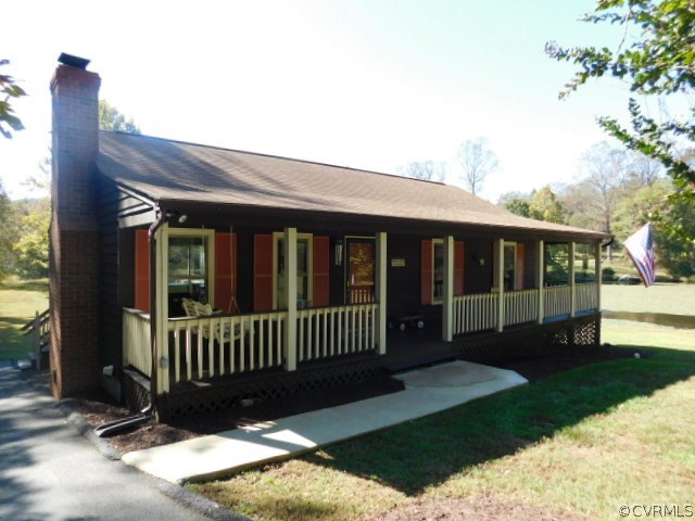4463 Broadstreet Road Gum Spring, VA 23065 - Photo 3 of 16