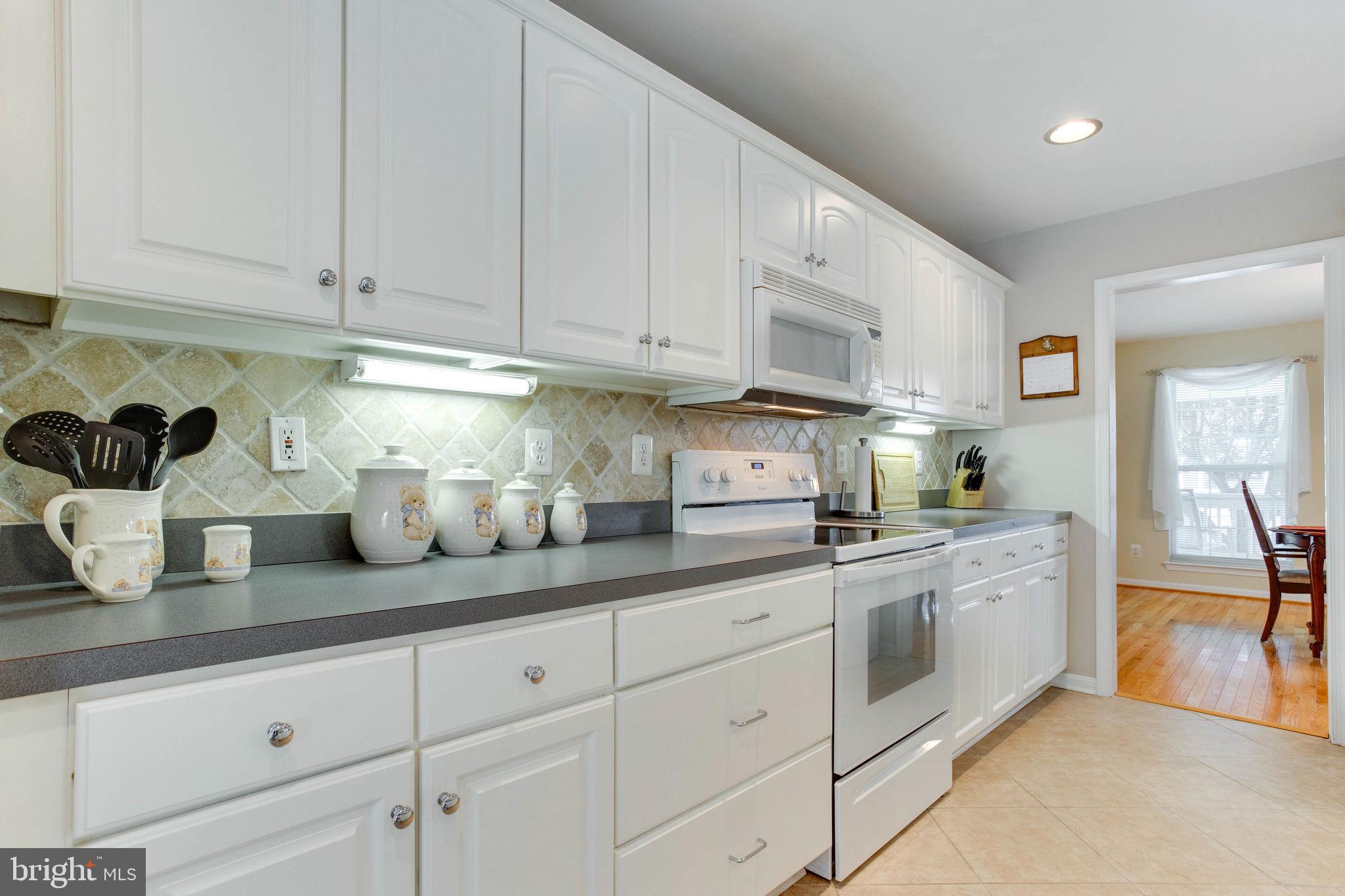 3931 Germantown Road Edgewater, MD 21037 - Photo 17 of 42 Sunshine Filled Kitchen