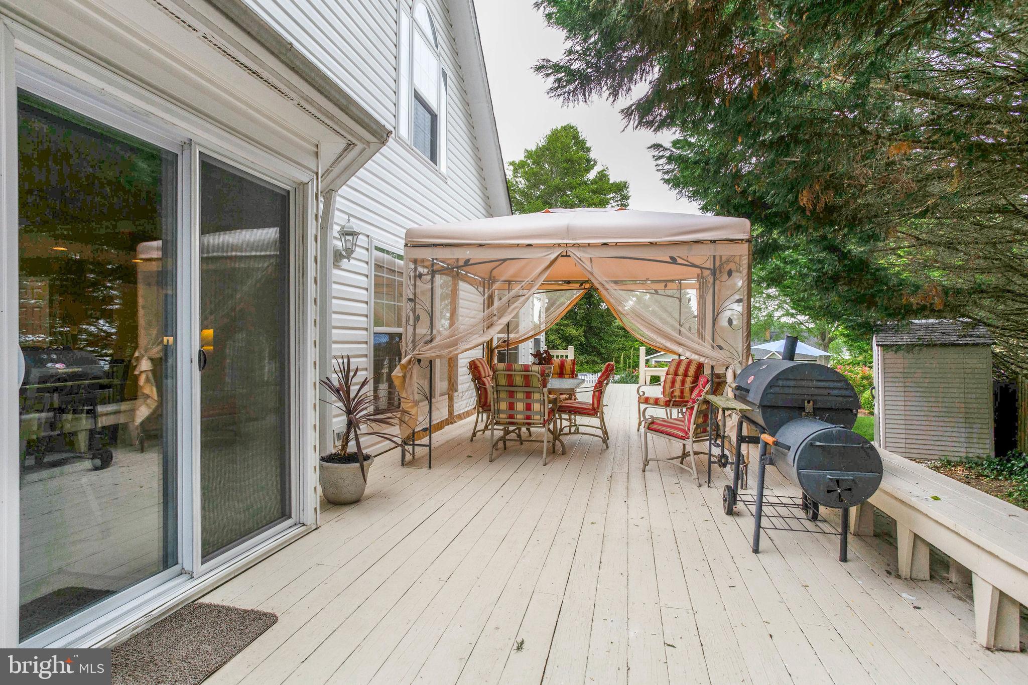 3931 Germantown Road Edgewater, MD 21037 - Photo 39 of 42 Expansive deck with access From Kitchen Area