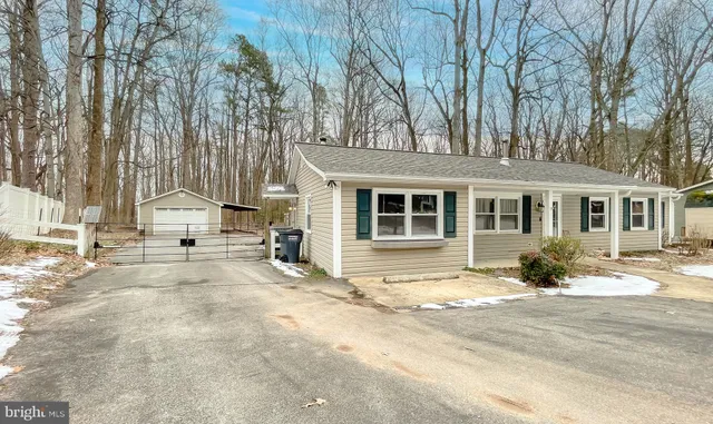 $2,400 | 39848 Cathy Circle, Mechanicsville, MD 20659