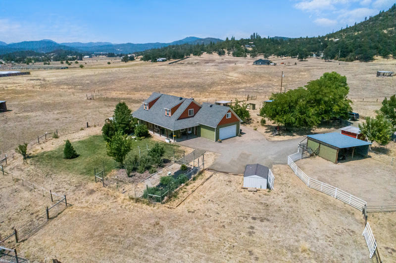 14501 Avalon Road White City, OR 97503 - Photo 36 of 49 dji_0648