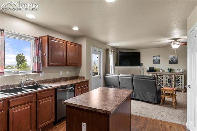 11075 Falling Star Road Fountain, CO 80817 - Photo 8 of 28