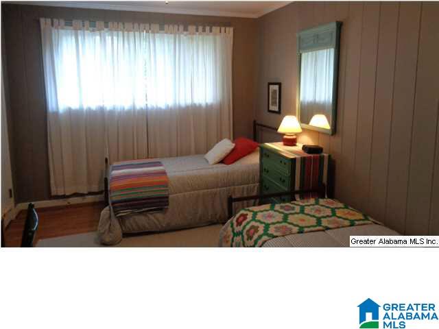 2109 Blue Ridge Boulevard Birmingham, AL 35226 - Photo 6 of 26