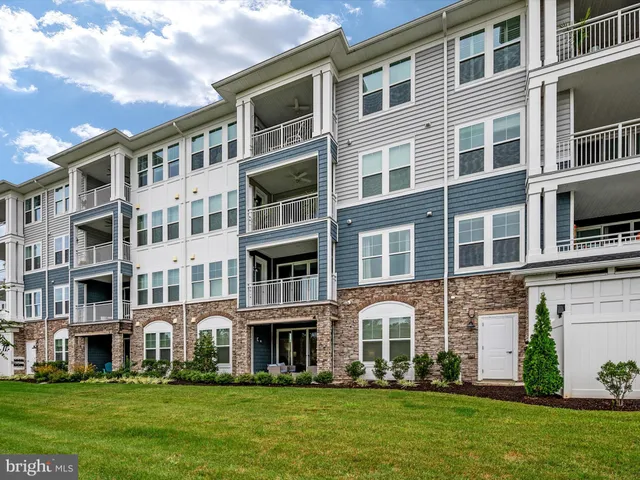 $560,000 | 4000 Herons Nest Way, Unit 22, Chester, MD 21619