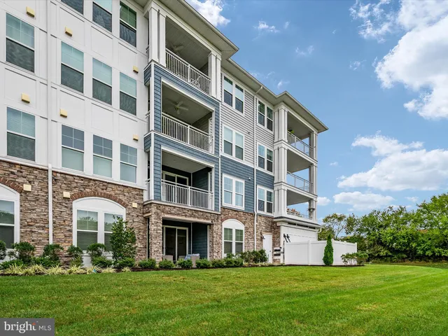 $560,000 | 4000 Herons Nest Way, Unit 22, Chester, MD 21619
