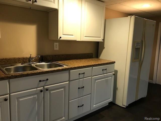 14950 Reeck Road Southgate, MI 48195 - Photo 20 of 29 basekitchen2.jpg