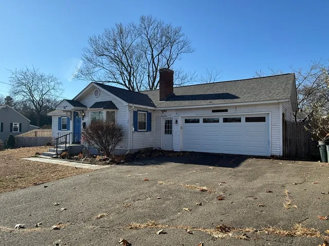 $324,900 | 98 Greenpoint Circle, Chicopee, MA 01020