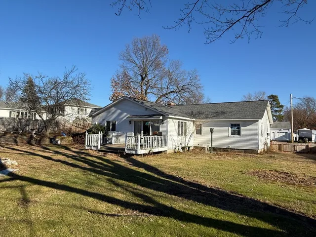 $324,900 | 98 Greenpoint Circle, Chicopee, MA 01020