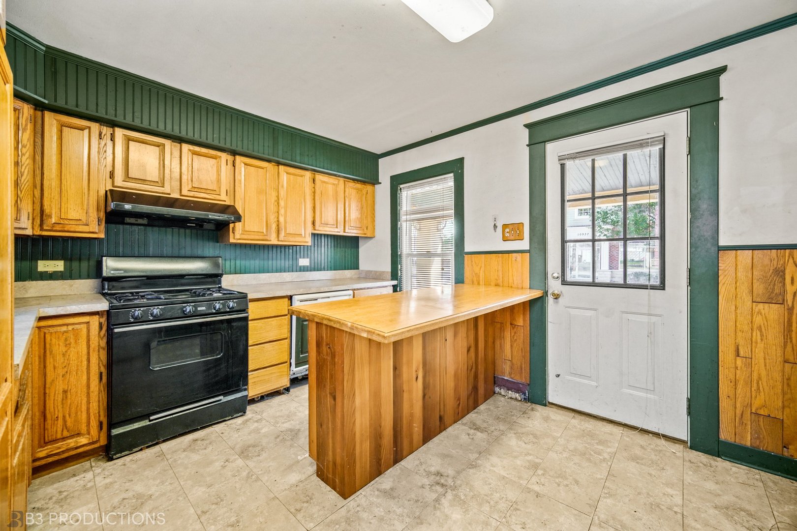 10944 Front Street Mokena, IL 60448 - Photo 5 of 15 Gallery Image 5