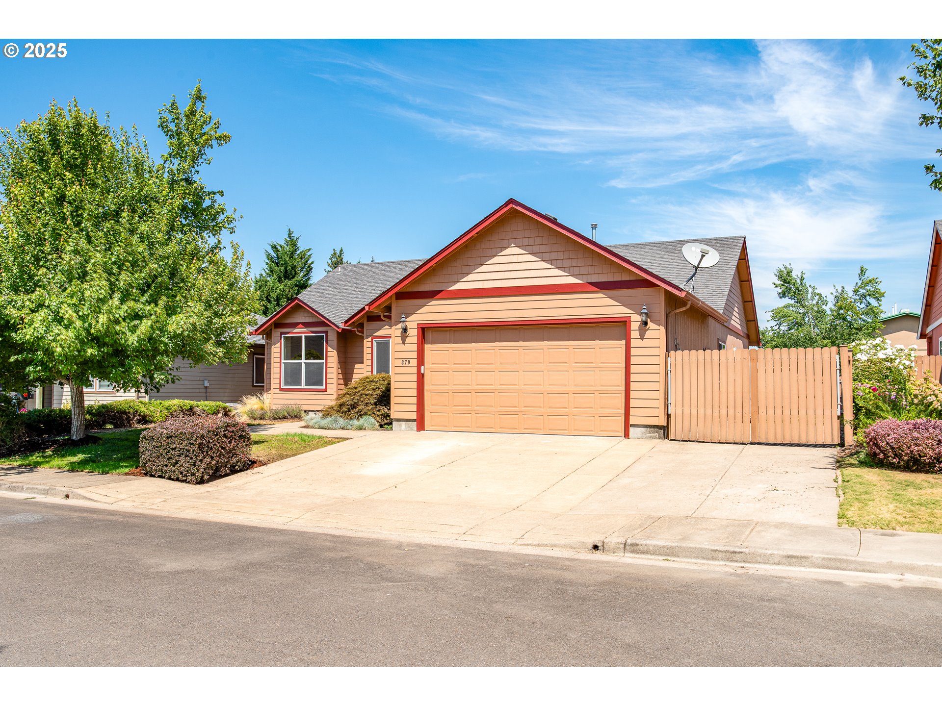 370 Camrin Loop Creswell, OR 97426 - Photo 1 of 34 Gallery Image 1