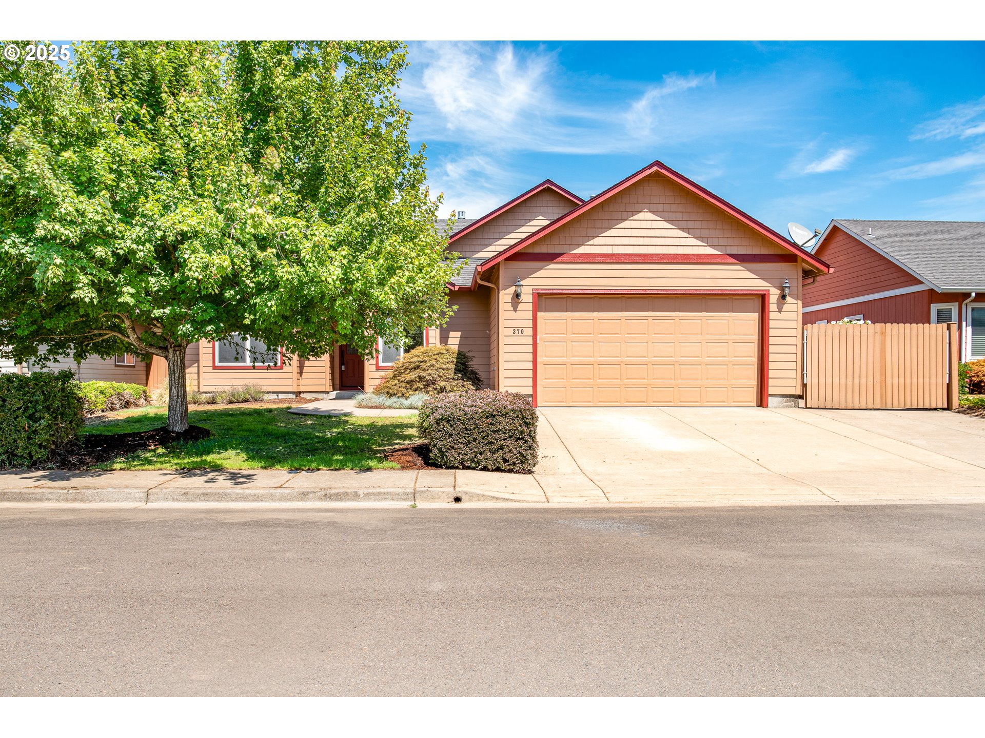 370 Camrin Loop Creswell, OR 97426 - Photo 2 of 34 Gallery Image 2