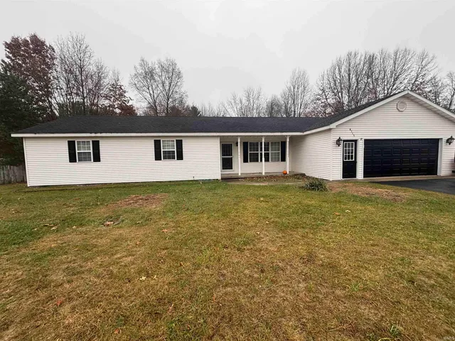 $234,000 | 8715 East Long Ln Drive, Knox, IN 46534