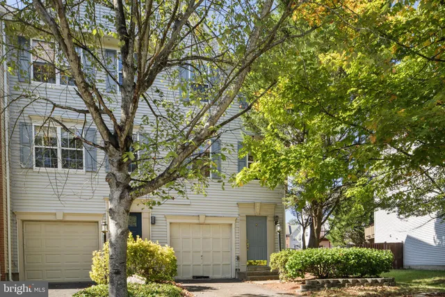 $425,000 | 8432 Limbaugh Way, Bristow, VA 20136