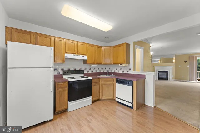 $425,000 | 8432 Limbaugh Way, Bristow, VA 20136