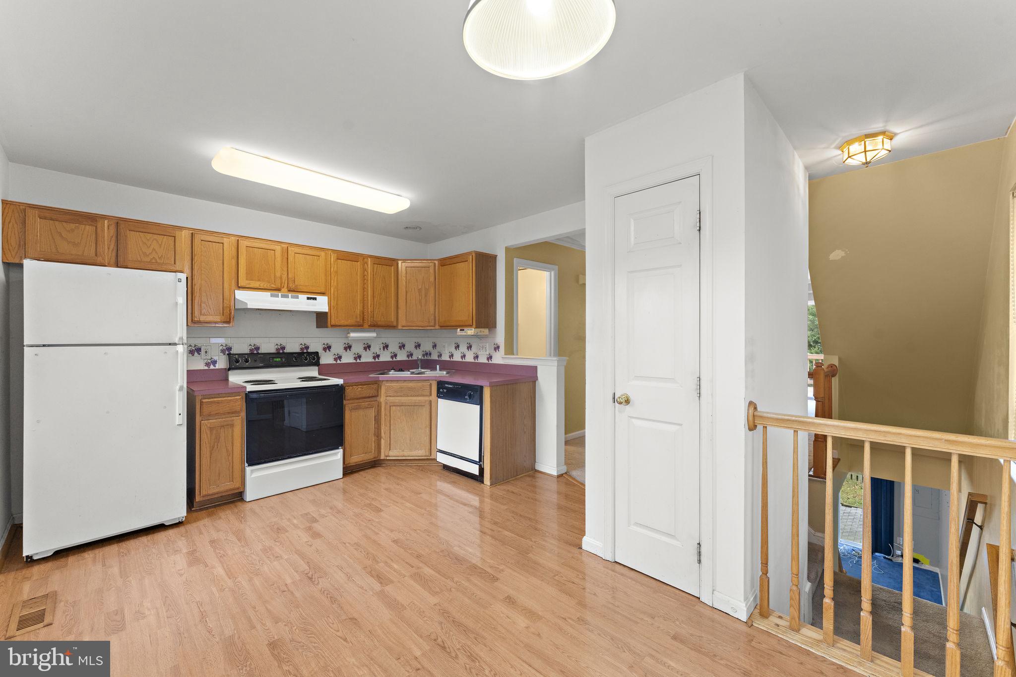 8432 Limbaugh Way Bristow, VA 20136 - Photo 17 of 61