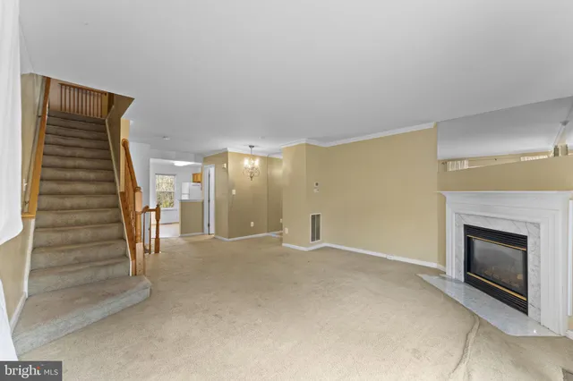 $425,000 | 8432 Limbaugh Way, Bristow, VA 20136