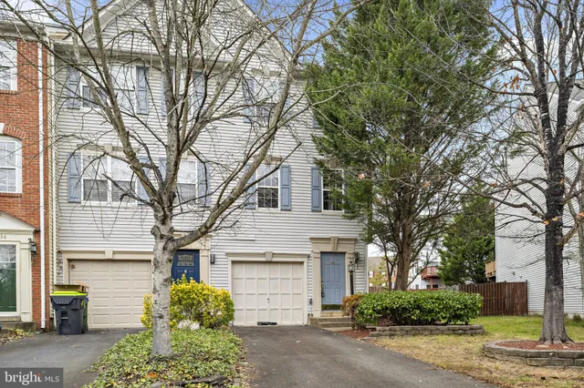 $425,000 | 8432 Limbaugh Way, Bristow, VA 20136