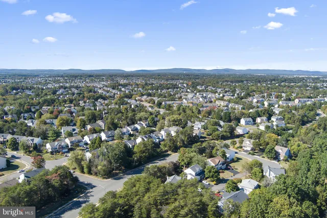 $425,000 | 8432 Limbaugh Way, Bristow, VA 20136