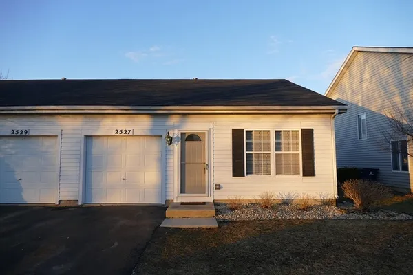 $2,200 | 2527 Eldorado Lane, Naperville, IL 60564