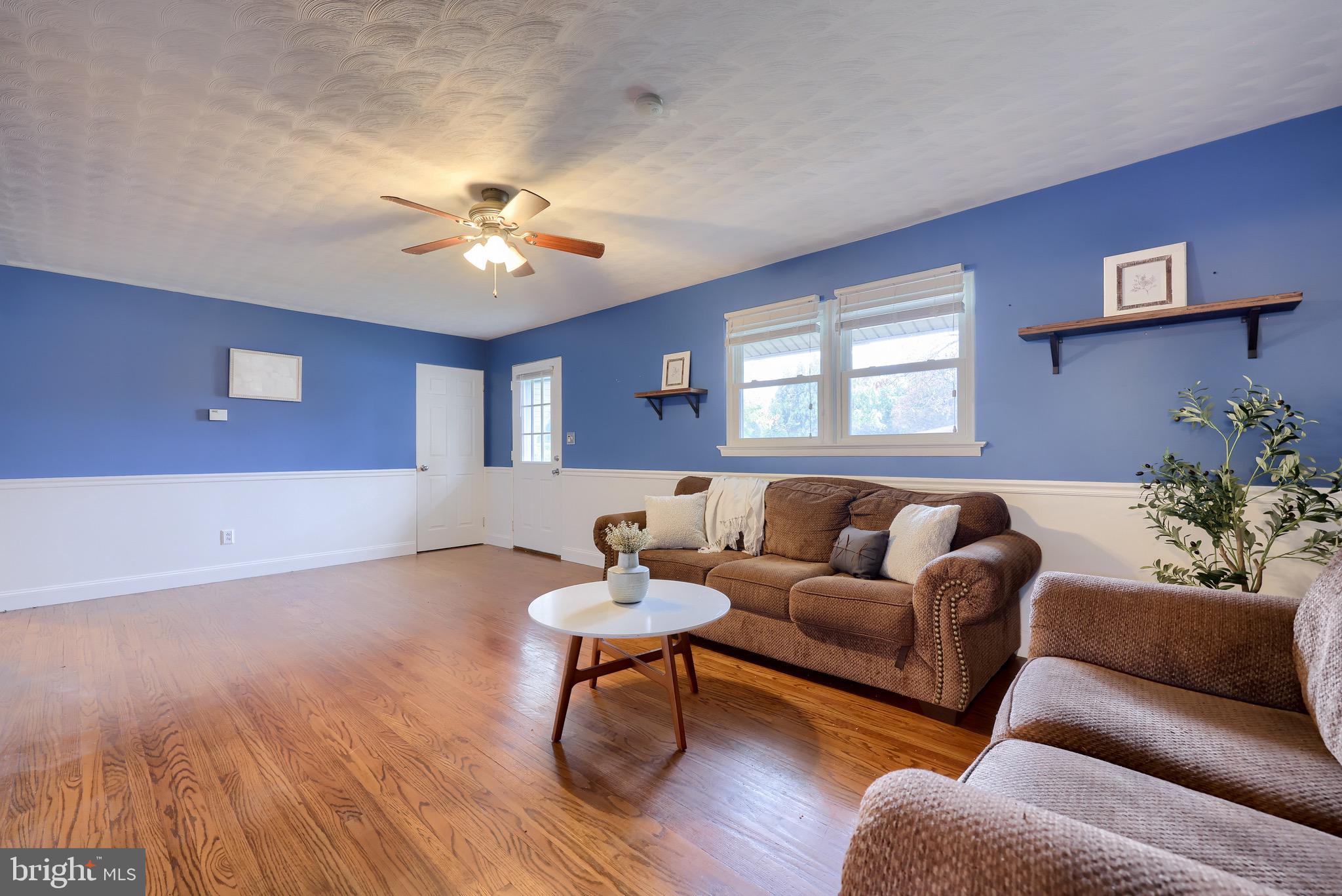 2258 Cedar Road York, PA 17408 - Photo 4 of 25