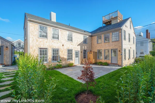 $7,695,000 | 85 Orange Street, Nantucket, MA 02554