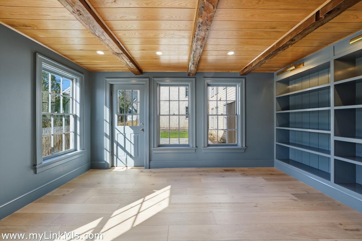 85 Orange Street Nantucket, MA 02554 - Photo 38 of 84