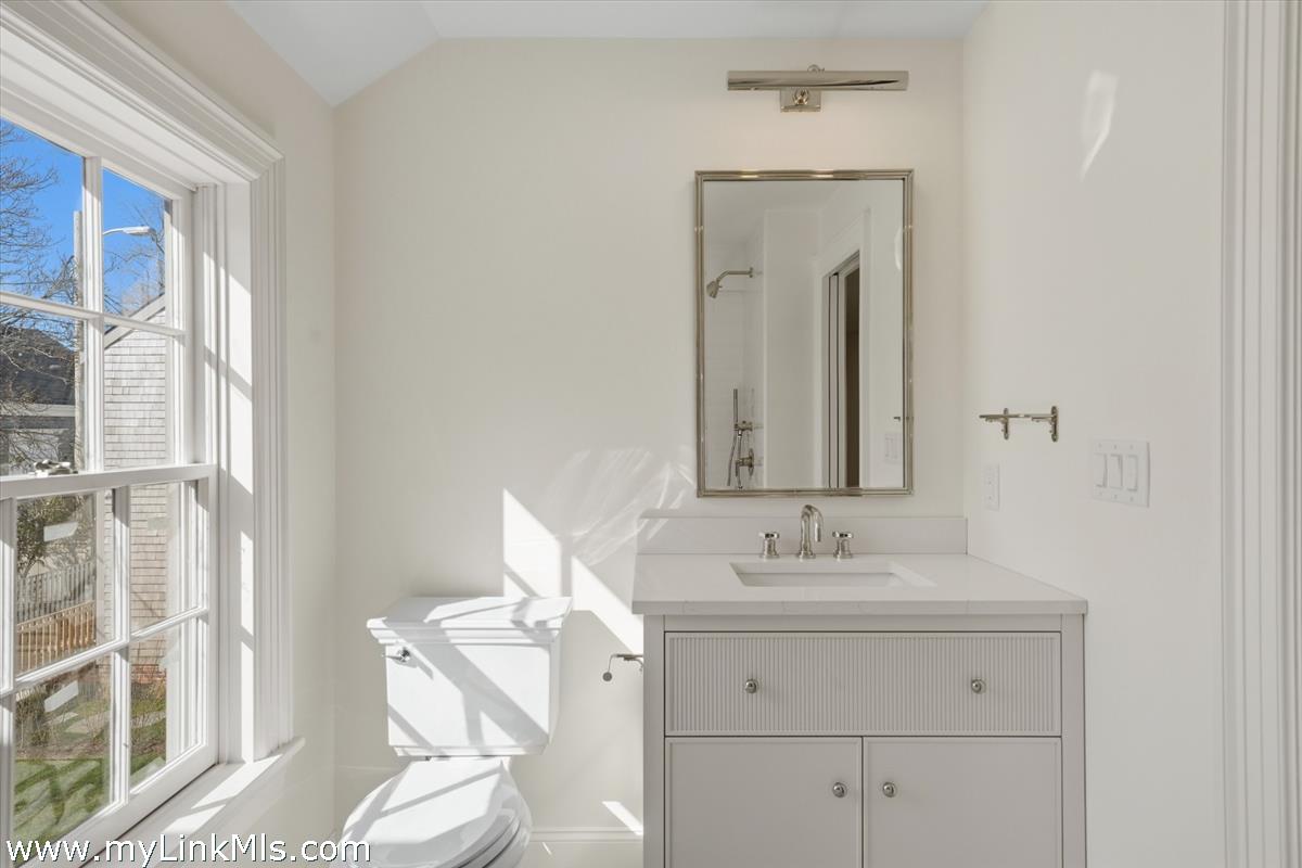 85 Orange Street Nantucket, MA 02554 - Photo 46 of 84