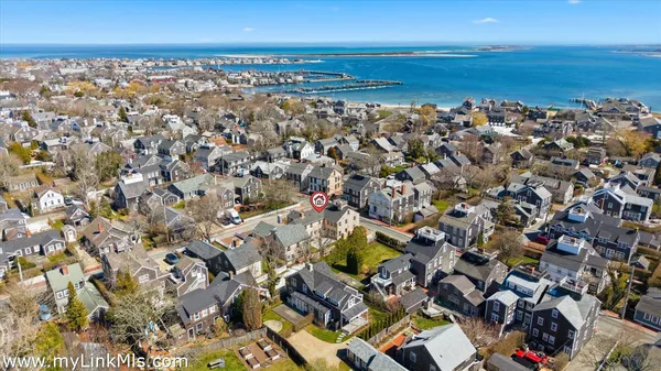 $7,695,000 | 85 Orange Street, Nantucket, MA 02554