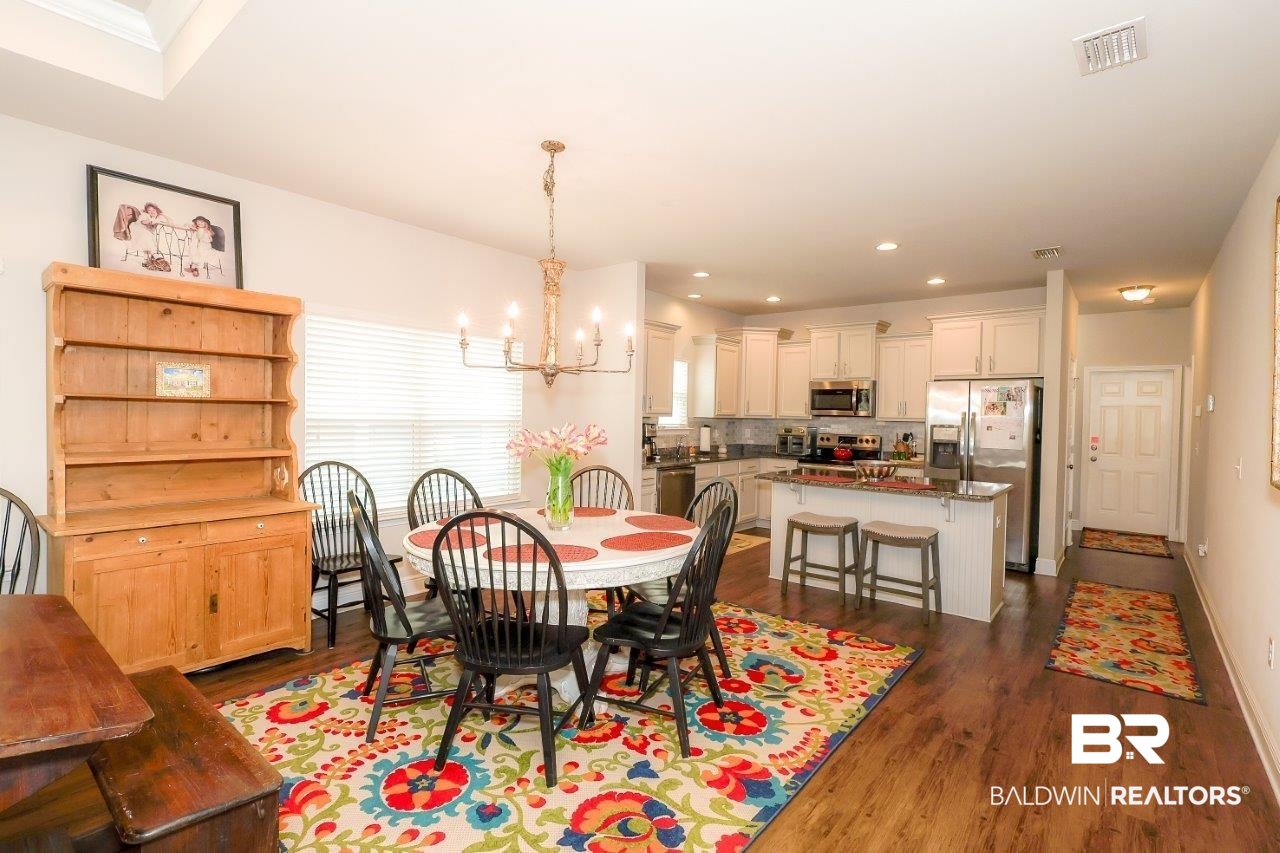 1237 Primrose Lane Foley, AL 36535 - Photo 7 of 27 Dining Area