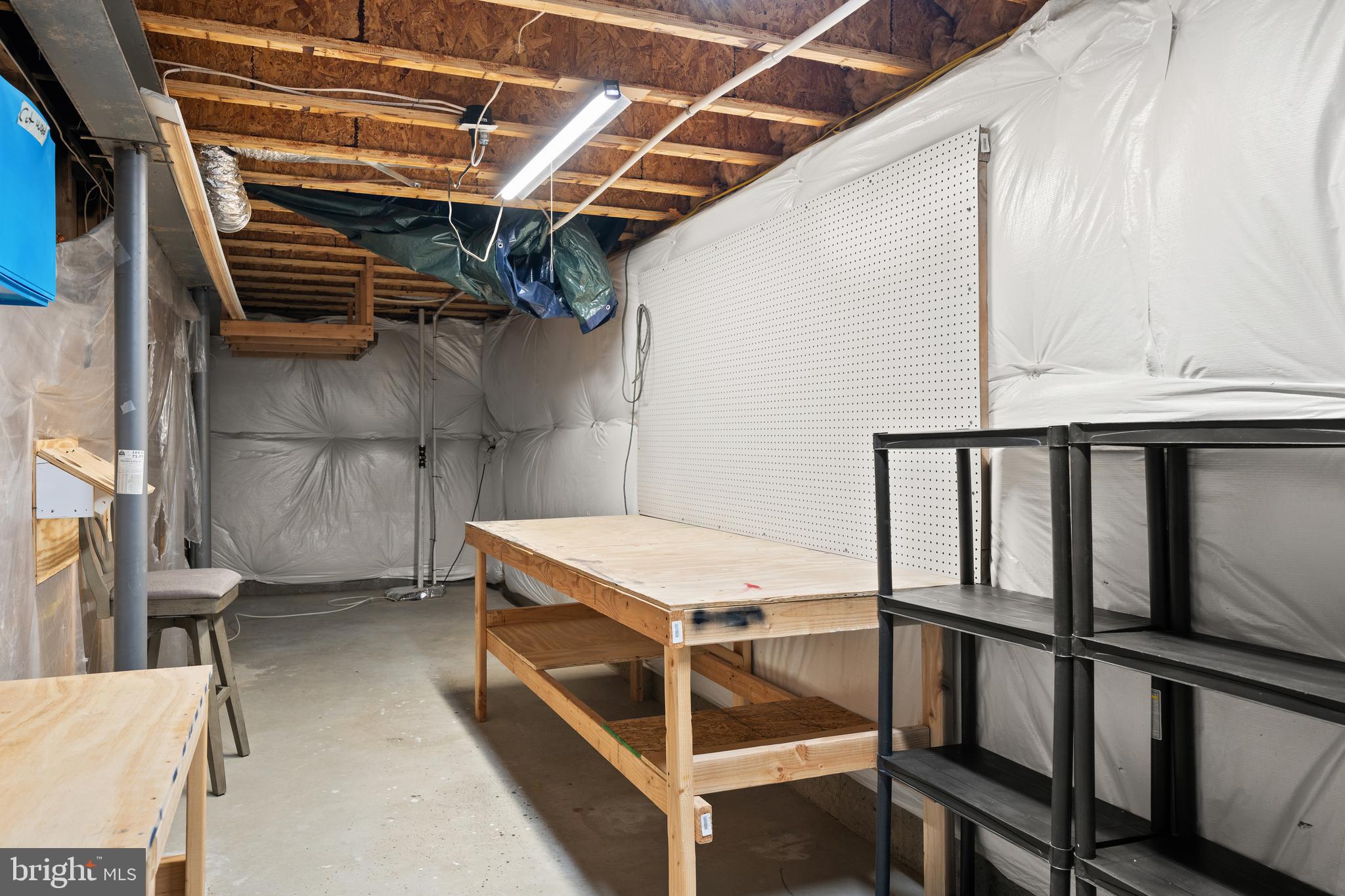 33057 Short Road Lewes, DE 19958 - Photo 31 of 40 a view of a balcony with table and chairs