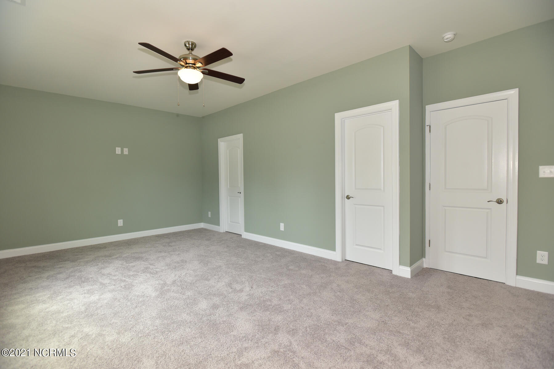 212 North Windy Ridge Road Hubert, NC 28539 - Photo 32 of 45 105