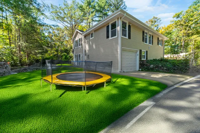 $499,000 | 11 Old Creamery Road, Colebrook, CT 06021