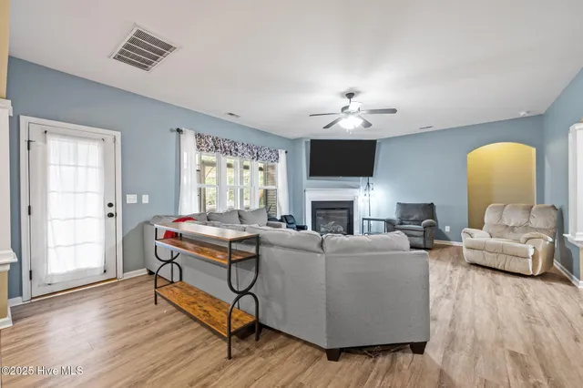 $420,000 | 605 Fosse Way, Jacksonville, NC 28546