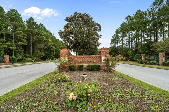$420,000 | 605 Fosse Way, Jacksonville, NC 28546