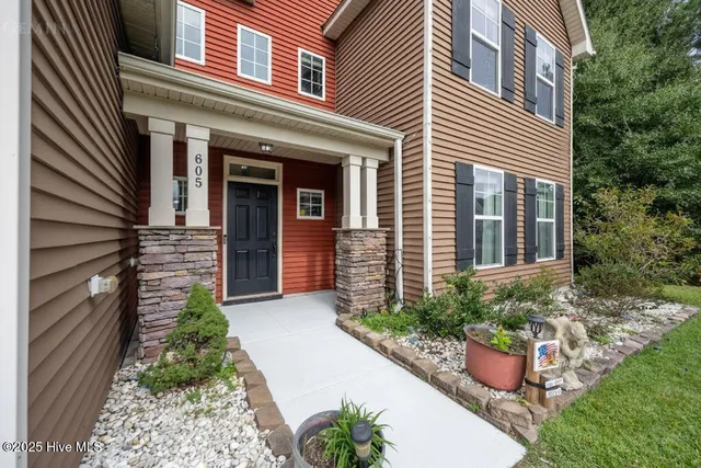 $420,000 | 605 Fosse Way, Jacksonville, NC 28546