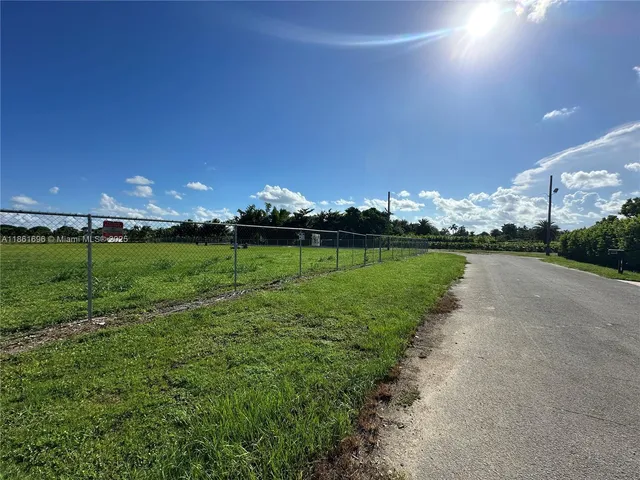 $499,900 | 19690 Southwest 206th Street, Miami, FL 33187