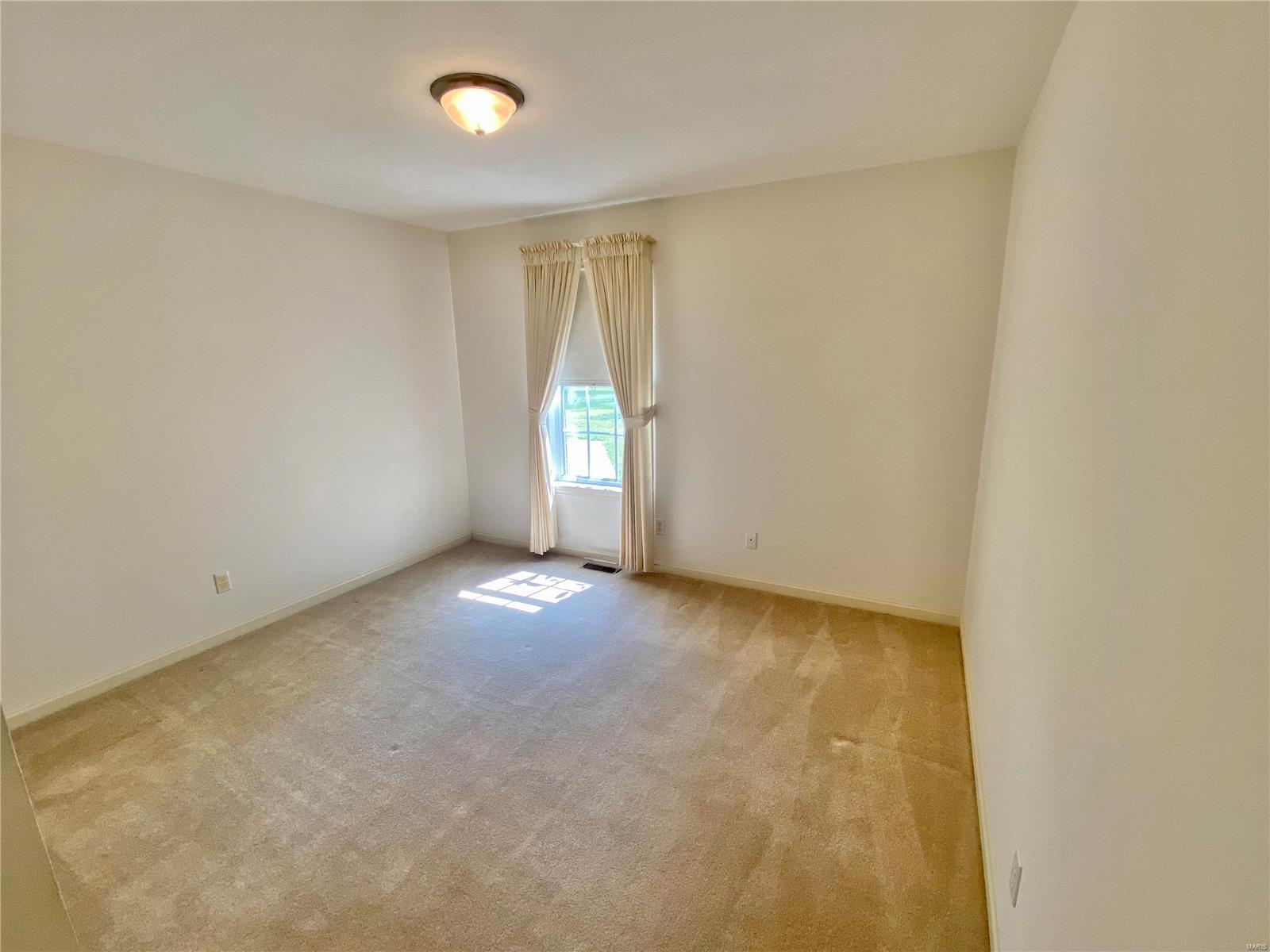 575 North Graeser Road St. Louis, MO 63141 - Photo 13 of 34 Gallery Image 13
