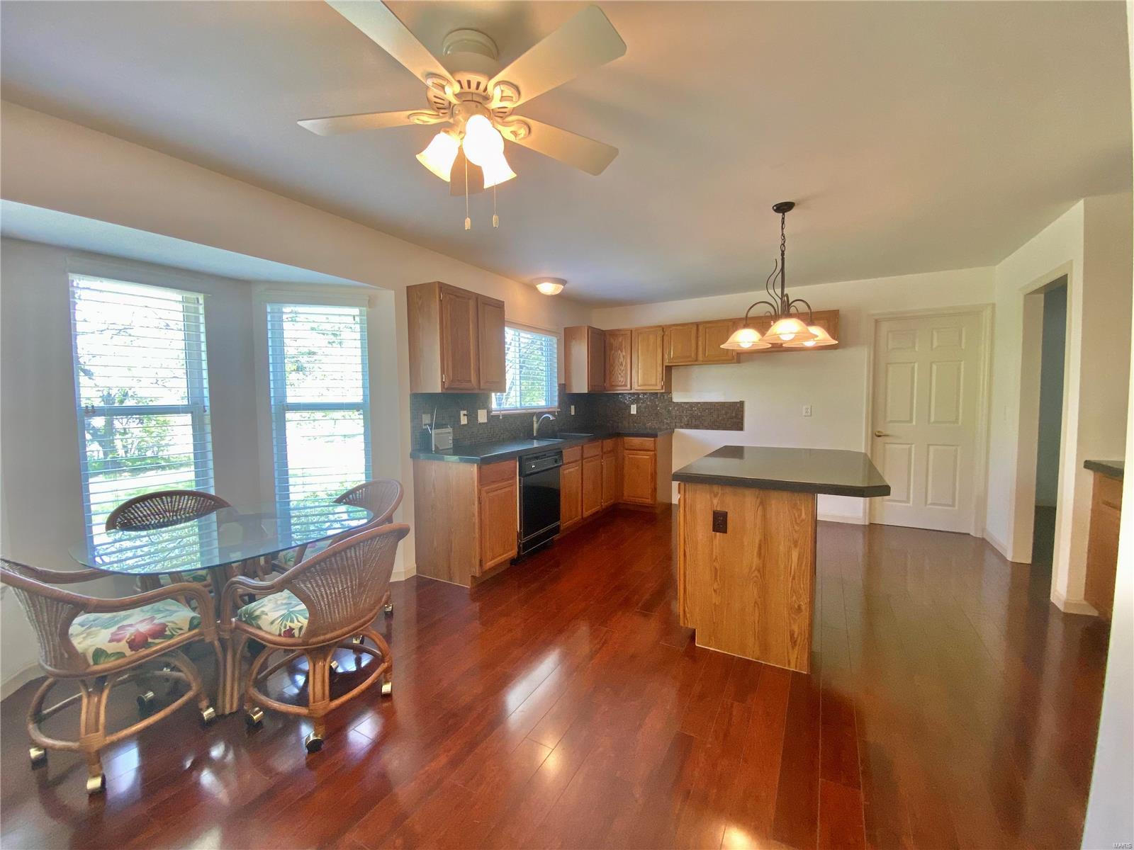 575 North Graeser Road St. Louis, MO 63141 - Photo 21 of 34 Gallery Image 21