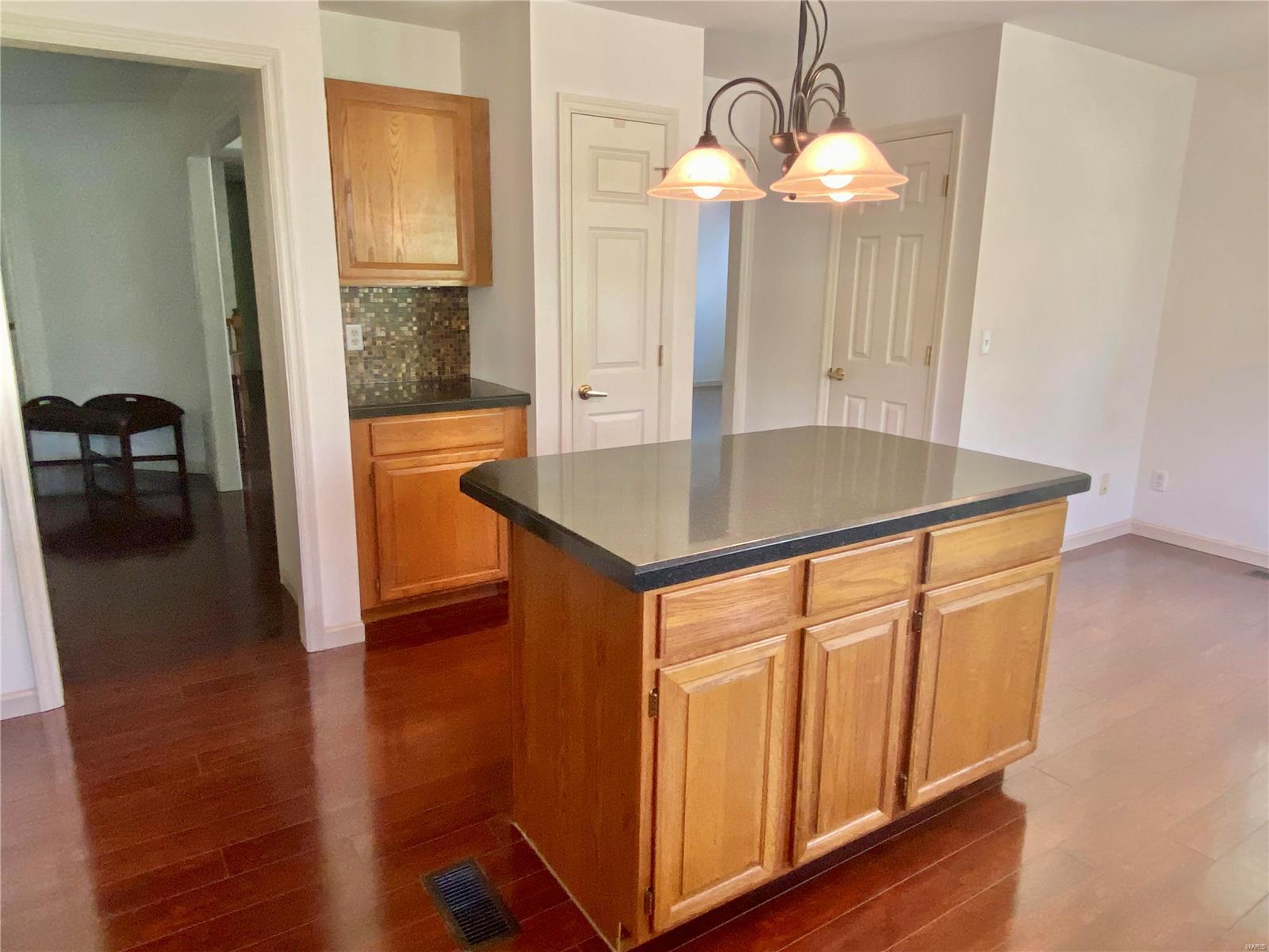 575 North Graeser Road St. Louis, MO 63141 - Photo 23 of 34 Gallery Image 23