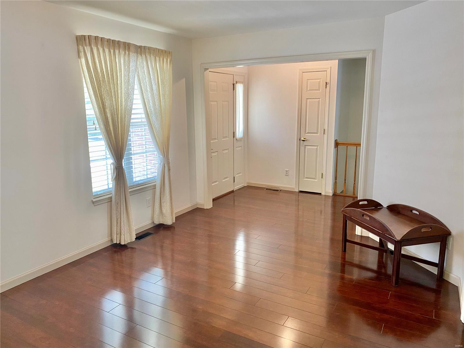 575 North Graeser Road St. Louis, MO 63141 - Photo 4 of 34 Gallery Image 4