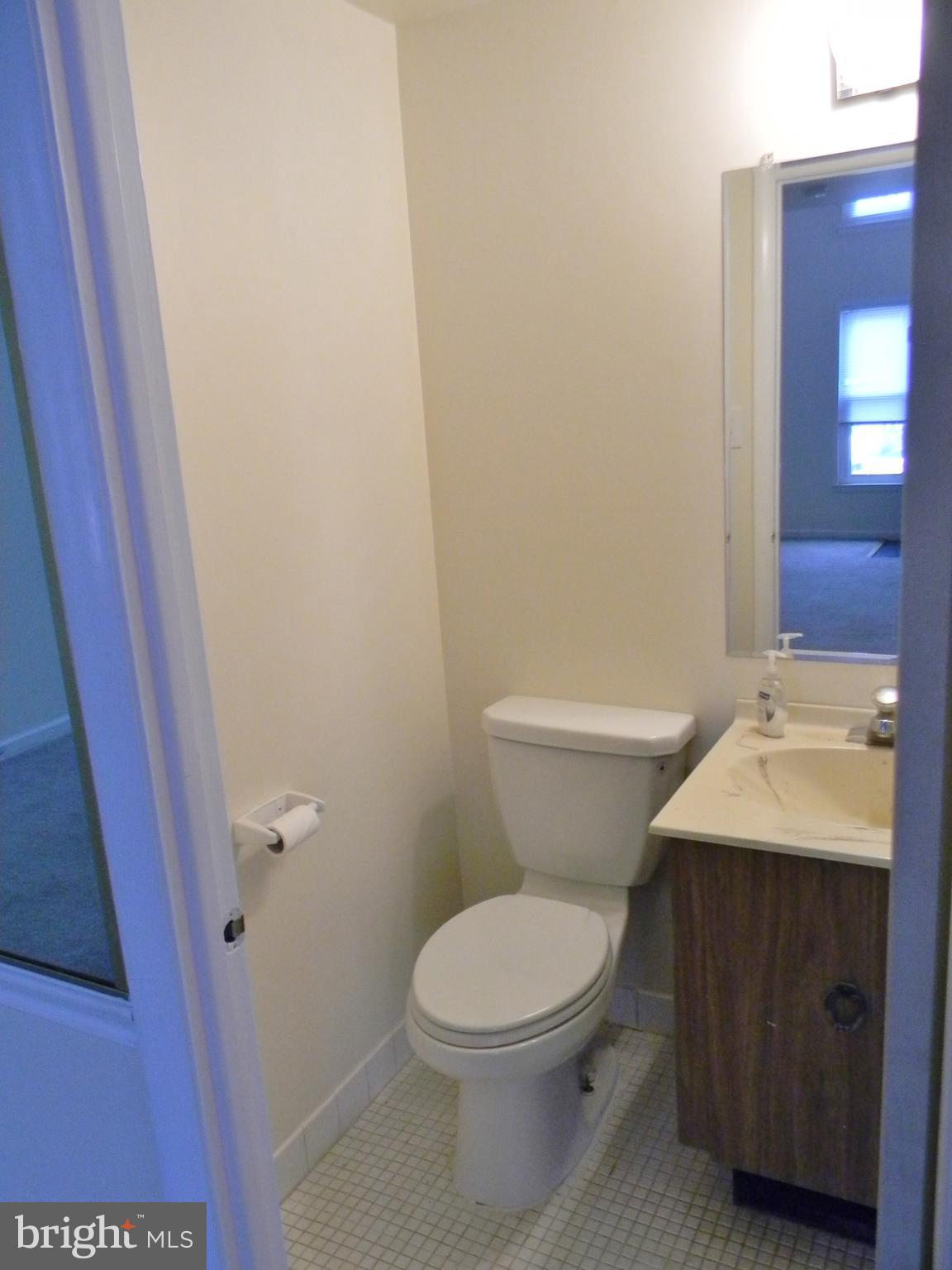 3604 San Rafael Court, Unit TYPE Springfield, PA 19064 - Photo 13 of 36 First Floor Powder Room