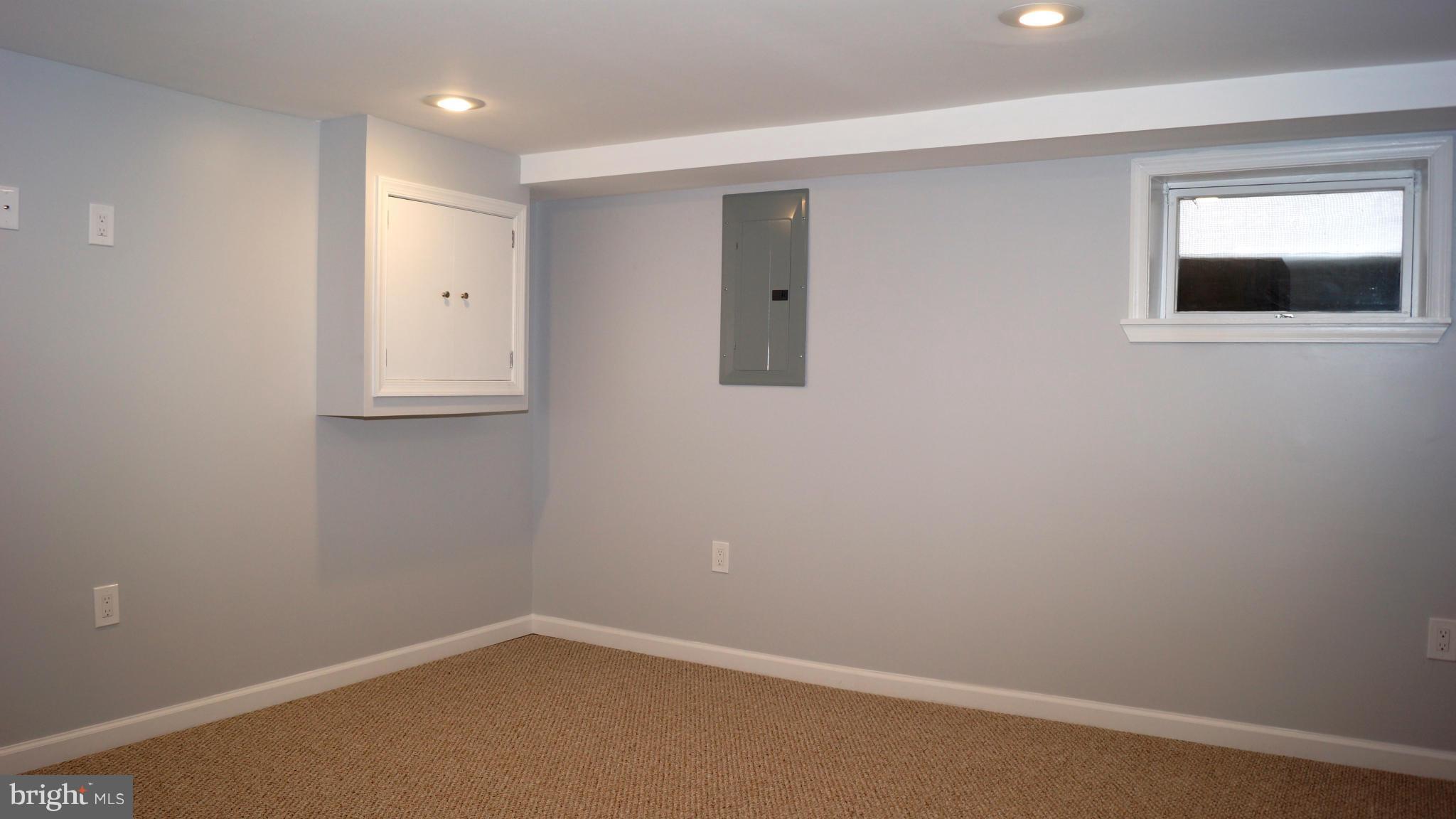 11829 Charles Road Silver Spring, MD 20906 - Photo 6 of 15 Recreation Room